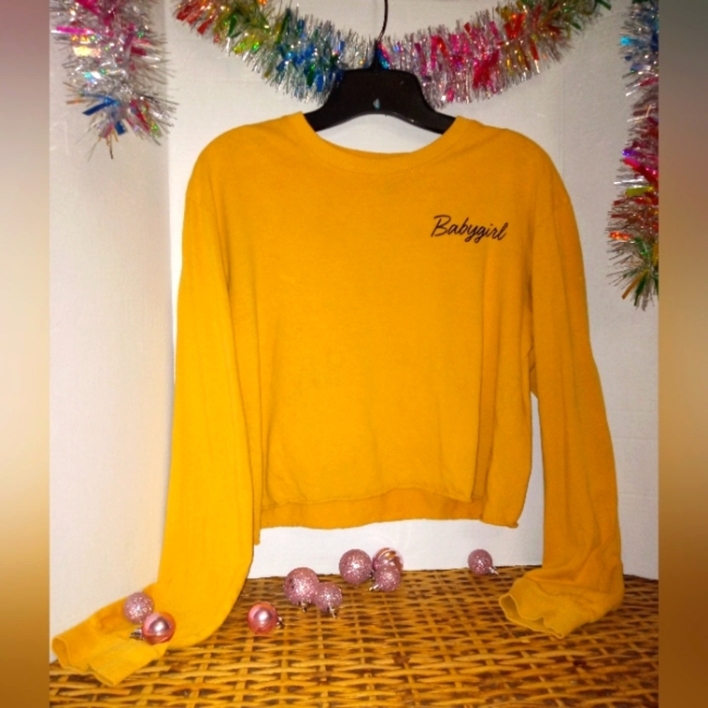 Babygirl crop top | medium